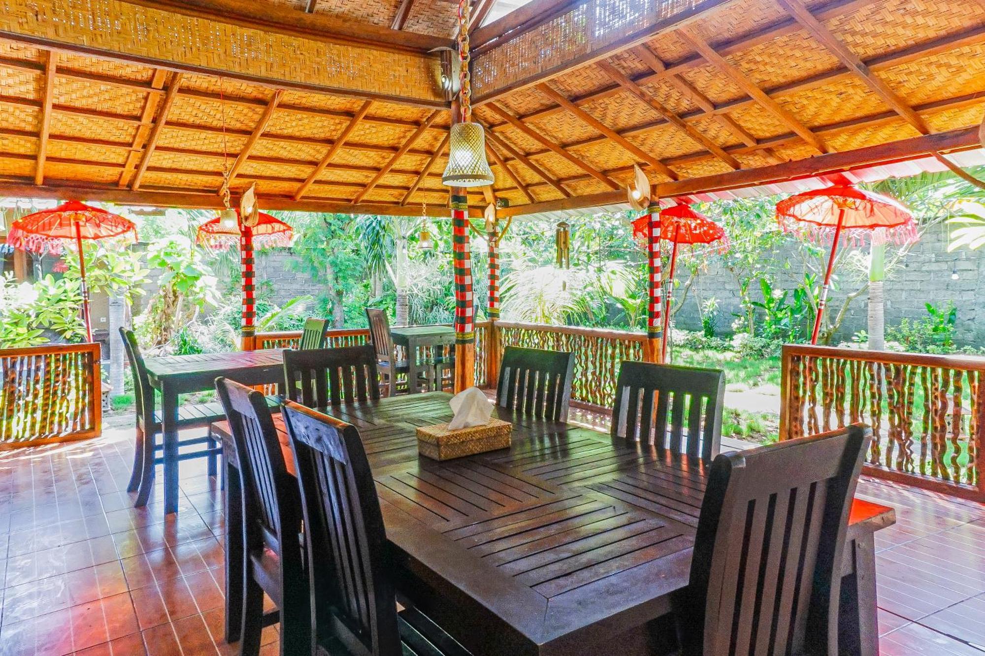 Made Taro - Menjangan Homestay Баньюведанг Экстерьер фото