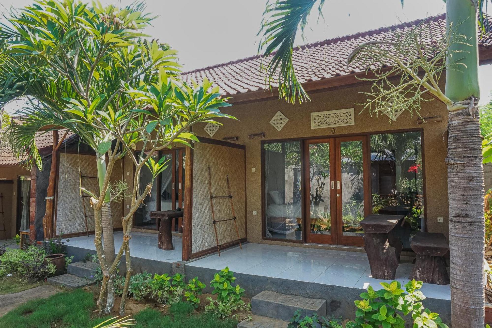 Made Taro - Menjangan Homestay Баньюведанг Экстерьер фото